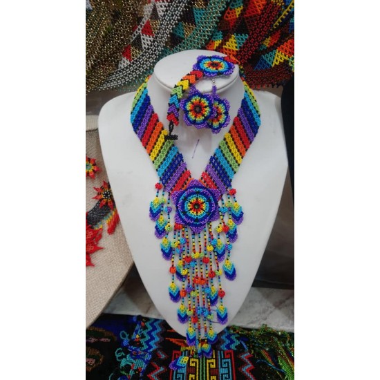 chaquira Earrings and necklaces